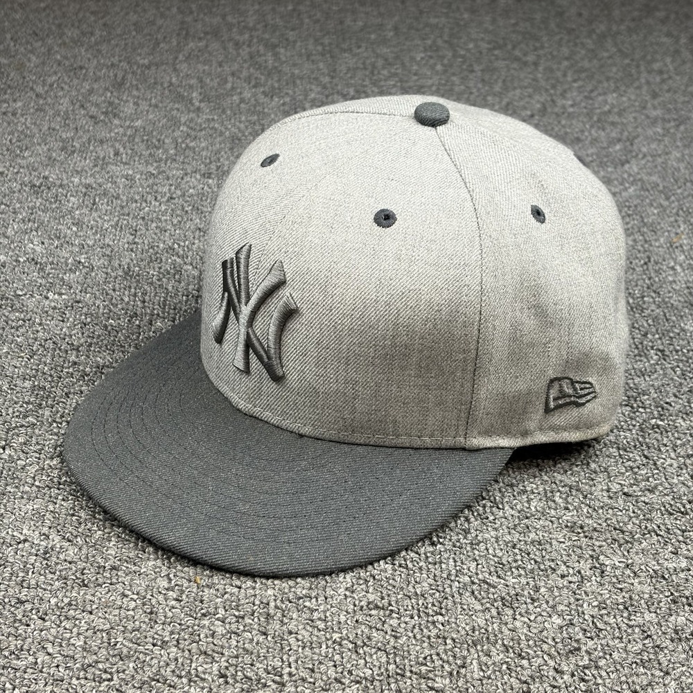 New Era 59FIFTY New York Yankees Fitted Hat Heather Gray Dark Gray Size 7 3/8